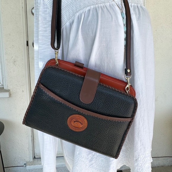 Dooney & Bourke Other Dooney Bourke Advantage Organizer Vintage
